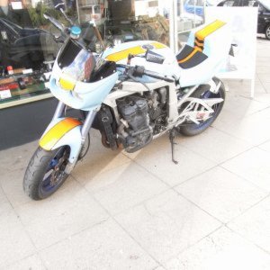 Gulf Racing GSXR 750W