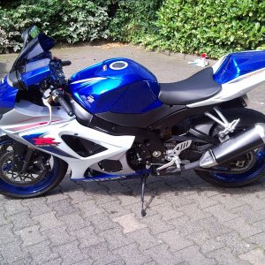 GSX-R 1000 K8