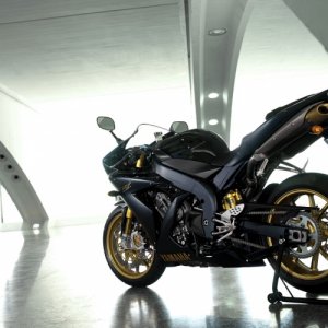 Yamaha YZF R1SP 2006 06 1920x1200