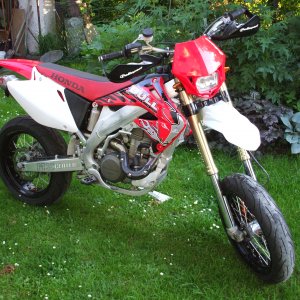 Honda CRF 450 Supermoto (Straßenumbau)