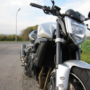 FZ1