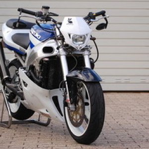 Gsx-r 740 K1