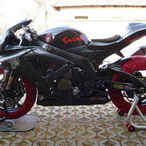 GSXR 750 K7