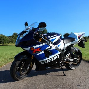 Suzuki GSX R 1000 K3