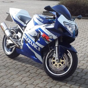 Suzuki GSXR750 (04)