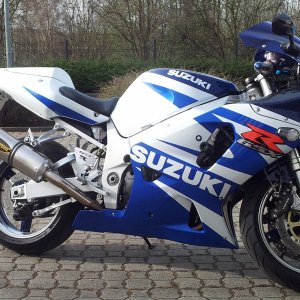 Suzuki GSXR750 (05)