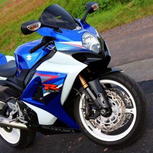 GSX R 1000 K7   14