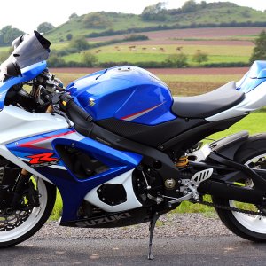 GSX R 1000 K7   041