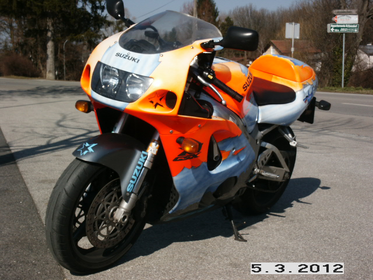 GSX R 8