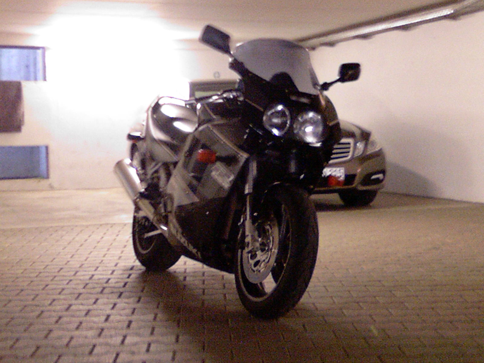 GSXR 1100.