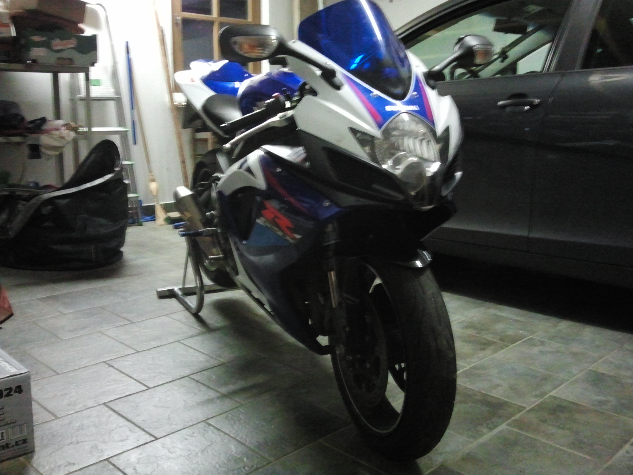 GSXR 750 K7