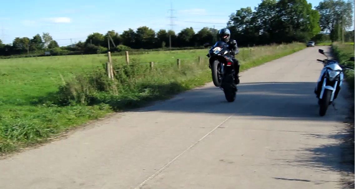 Kleiner Wheelie