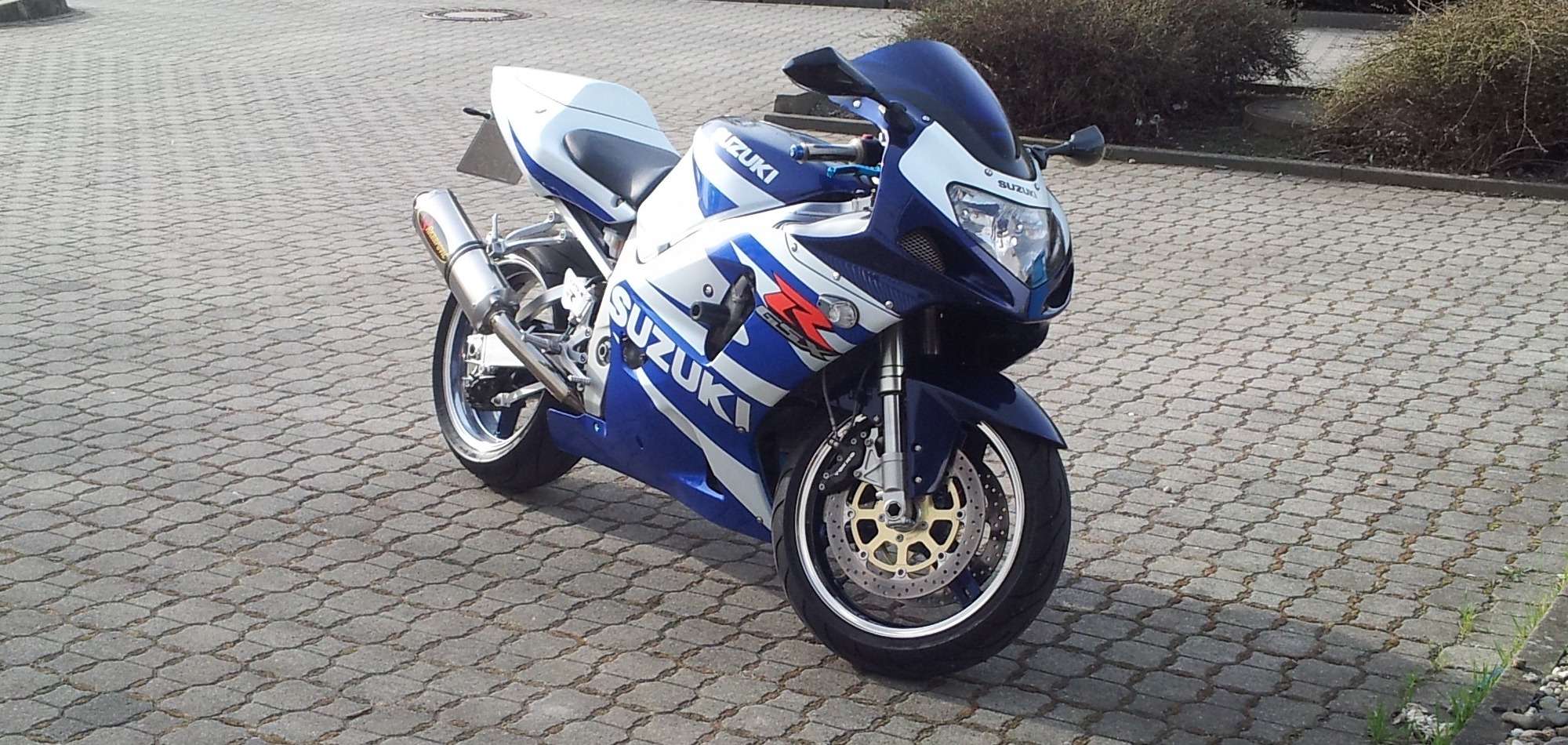 Suzuki GSXR750 (04)