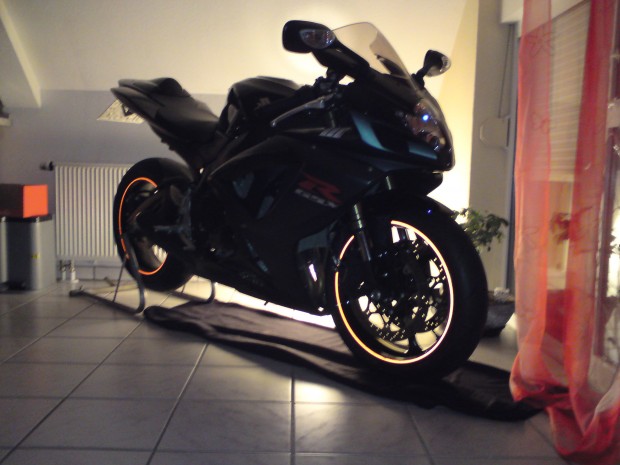 wohnzimmer eines gixxer