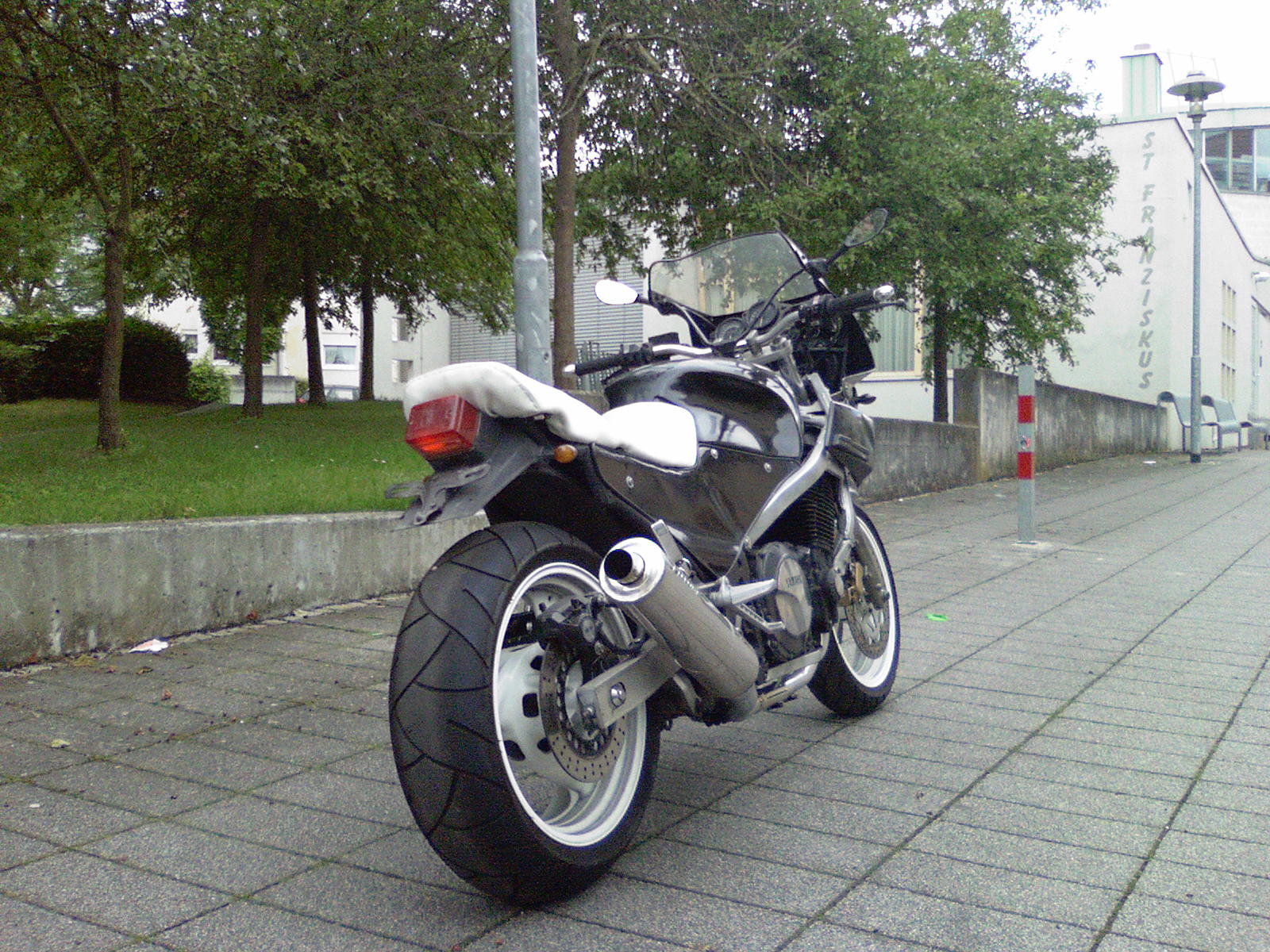 Yamaha FJ 1200.